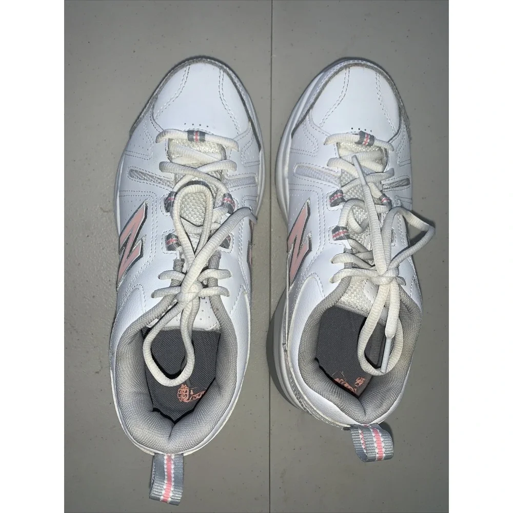 New Balance 608 White and Pink Womens Shoes Sz 6.5 D‎ WX608WP5 Nice
